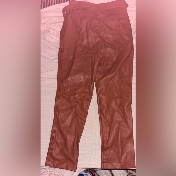 Caramel brown shinestar faux leather pants size small - Picture 3 of 3